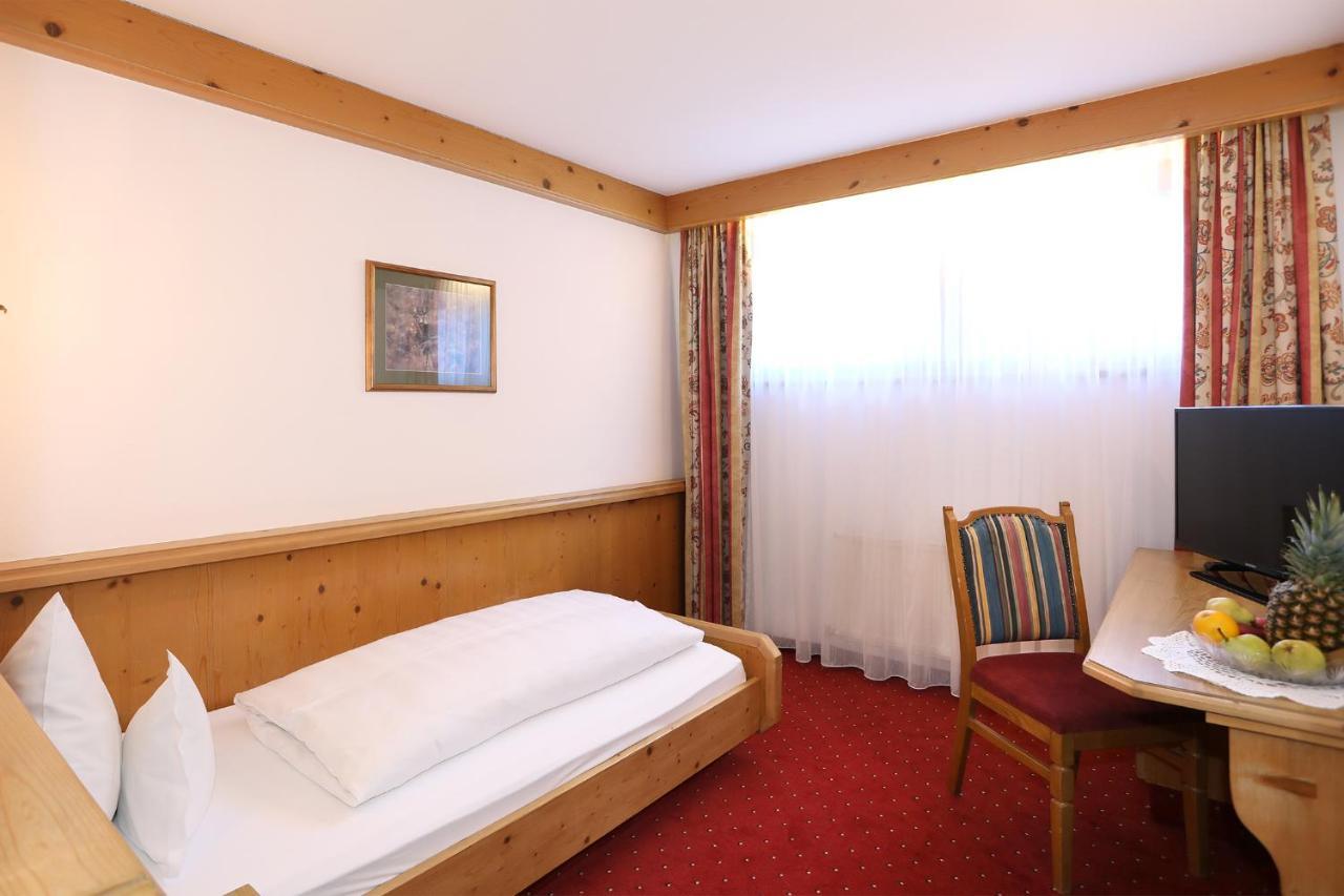 Hotel Almhof Neustift im Stubaital Extérieur photo