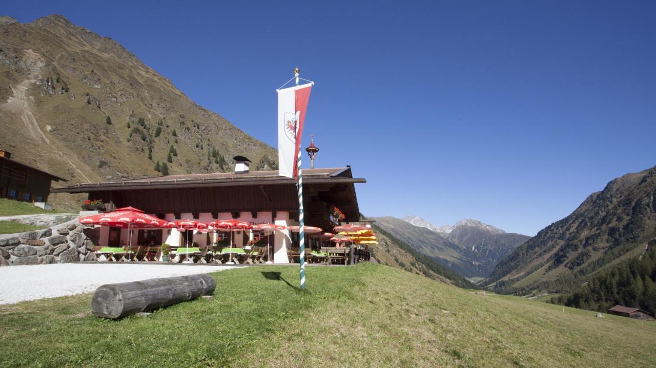 Hotel Almhof Neustift im Stubaital Extérieur photo
